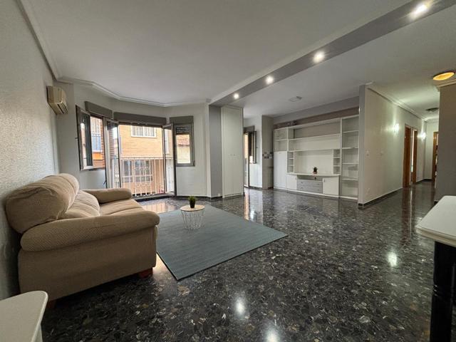 SE VENDE PISO AMPLIO photo 0