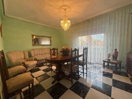 SE VENDE CASA INDEPENDIENTE CON BAJO photo 0