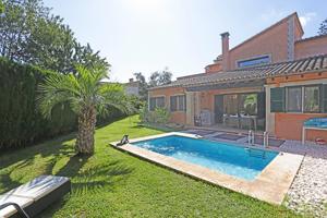 FÁNTASTICO CHALET FAMILIAR CON JARDIN Y PISCINA EN CALVIA PUEBLO photo 0