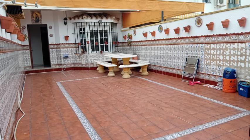 🏡 ¡Descubre tu nuevo hogar en Zona Este! ADOSADO EN LA CARTUJA photo 0