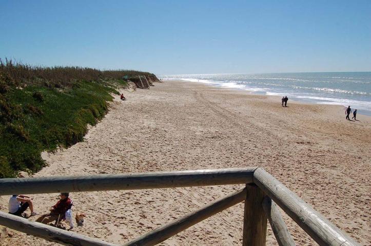 🌊 ¡UNA JOYA ÚNICA A 200M DE LA PRIMERA LÍNEA DE PLAYA EN CHIPIONA! 🌴 photo 0