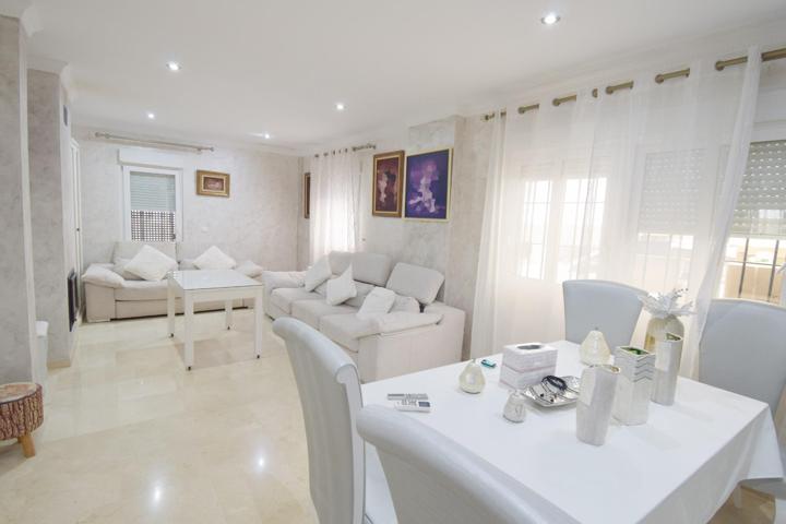🏡 ¡ESPECTACULAR CASA PAREADA EN CAMPO DE GOLF! 🏌️‍♂️✨ photo 0