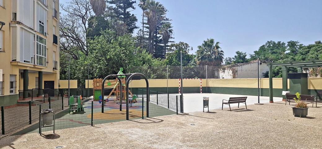 Encantadora Vivienda de 3 Dormitorios en Urbanización cerrada photo 0