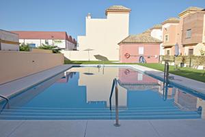 Impresionante vivienda unifamiliar de obra nueva con 4 dormitorios y 3 baños en urbanización cerrada con piscina photo 0