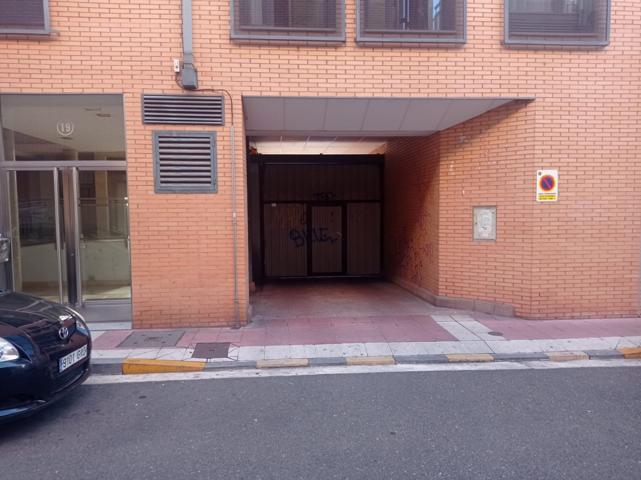 Parking En venta en Delicias, Valladolid photo 0