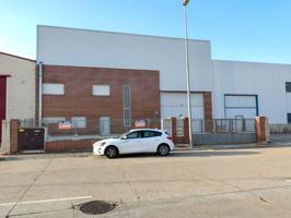 Nave Industrial En venta en Poligono El Brizo, Aldeamayor De San Martin photo 0