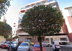 Local Convertido en Vivienda: Oportunidad Única Junto a Plaza España photo 0