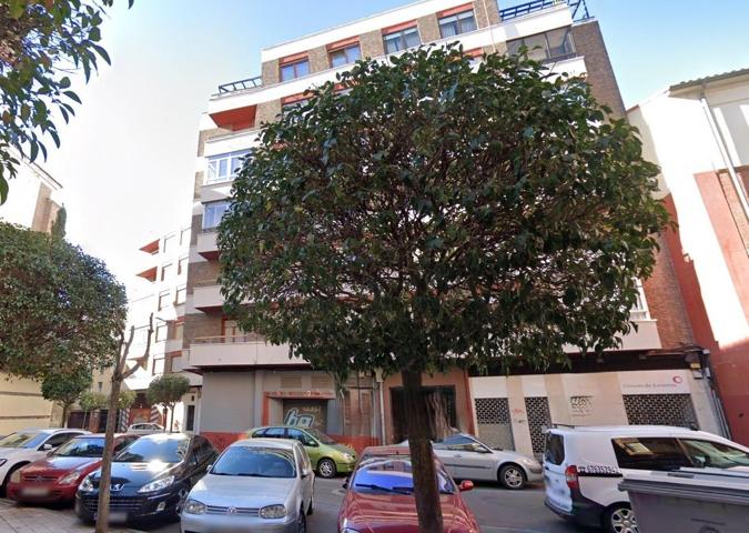 Local Convertido en Vivienda: Oportunidad Única Junto a Plaza España photo 0