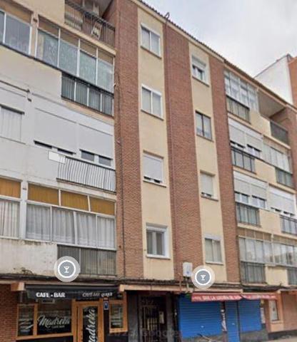 PISO ALQUILER FRENTE CORTE INGLES DE 3 DORMITORIOS photo 0