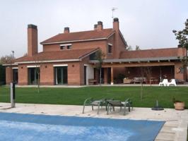 Chalet individual Camino Viejo Simancas photo 0