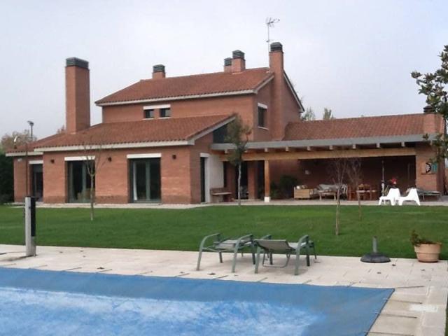 Chalet individual Camino Viejo Simancas photo 0