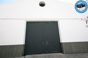 🚗 GARAJE DE 16 PLAZAS EN TREBUJENA 🚗 photo 0