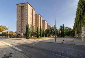 MAGNÍFICA NAVE CON SUELO URBANO EN ZONA ESTE photo 0