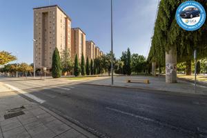 MAGNÍFICA NAVE CON SUELO URBANO EN ZONA ESTE photo 0