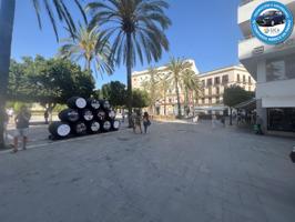 MAGNÍFICA INVERSIÓN EN EL CENTRO DE JEREZ photo 0