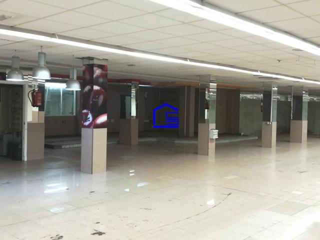 GRAN LOCAL COMERCIAL EN EL CENTRO photo 0