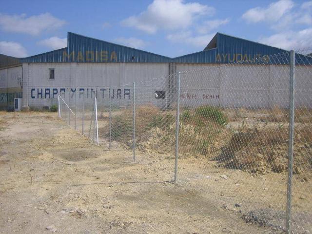 SUELO USO INDUSTRIAL photo 0