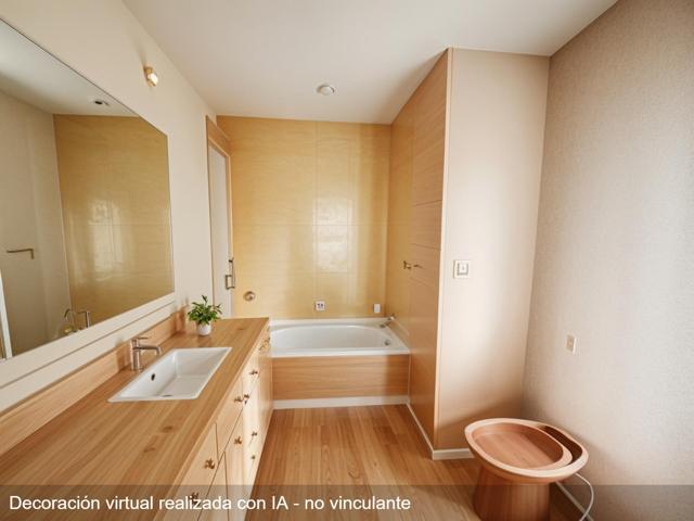 AMPLIA Y LUMINOSA VIVIENDA EN CENTRO DE CADIZ photo 0