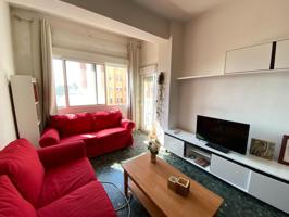 EN VENTA EN COMUNIDADES DEL SUR, PISO AMPLIO EN ZONA COLEGIO ARGANTONIO photo 0