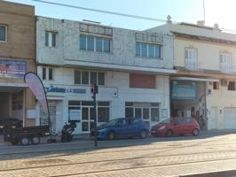 Local y nave de procedencia bancaria photo 0