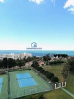 AMPLIO PISO REFORMADO CON TERRAZA Y VISTAS AL MAR EN LAS REDES. photo 0