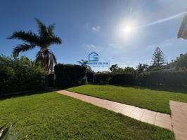 ALQUILER ANUAL – Vivienda pareada con jardín en una de las zonas más exclusivas de El Puerto de Santa María photo 0