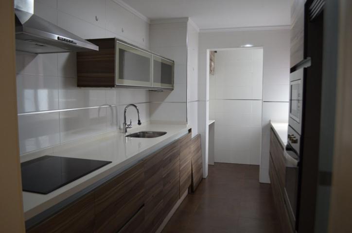 Piso en Alquiler de 3 Habitaciones en Batallones de Marina photo 0