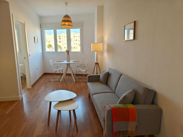 Luminoso Apartamento de un Dormitorio en Alquiler con Vistas Despejadas - Alquiler por temporada de Octubre a Junio photo 0