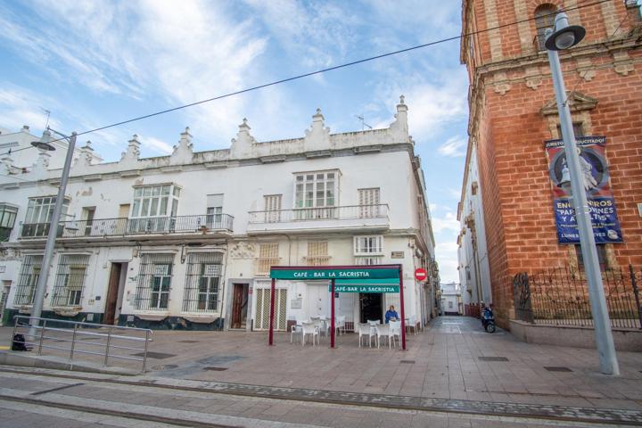 ¡Oportunidad única en el corazón de San Fernando! Ideal para inversores o proyectos turísticos. photo 0