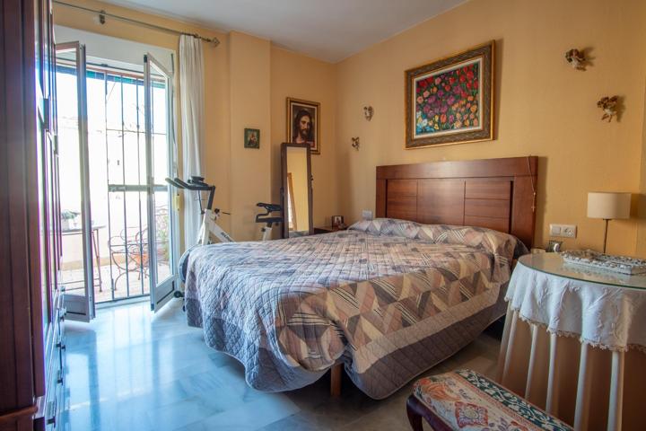 Dúplex con terraza en Cobreros Nuevo: diseño, luz y comodidad en una ubicación privilegiada 🏡✨ photo 0