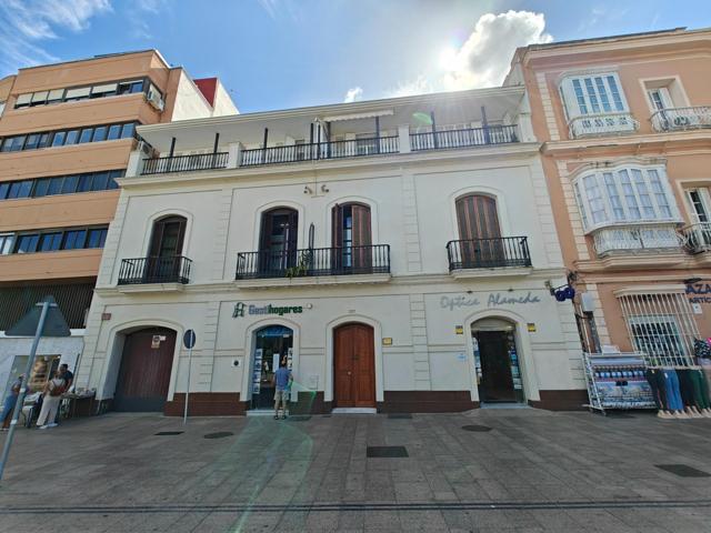 Alquiler de plaza de Garaje en Calle Real - La Alameda photo 0
