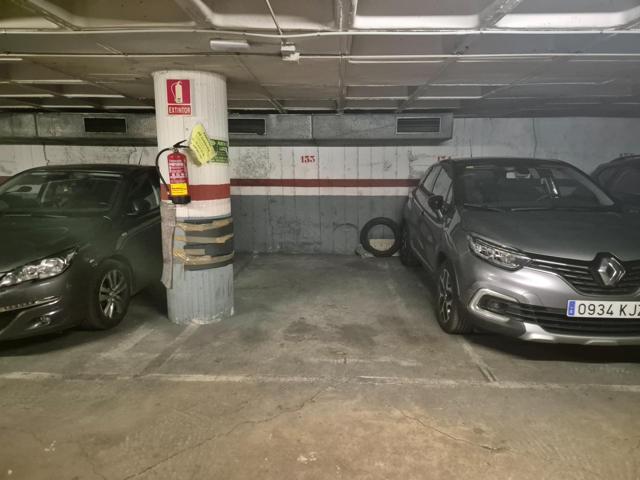 Plaza de Parking en Alquiler la Sagrera photo 0