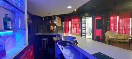 BAR DE COPAS CON MÚSICA EN BUENA ZONA DE OCIO photo 0