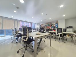 Oficina en venta en L'Eixample photo 0