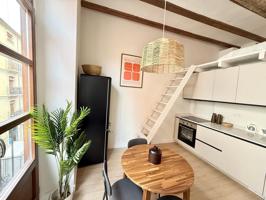 SE VENDE PISO EN CIUTAT VELLA photo 0