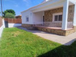 SE ALQUILA CHALET REFORMADO EN ROCAFORT. photo 0