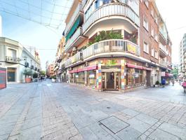 Local en Alquiler en calle Velez photo 0