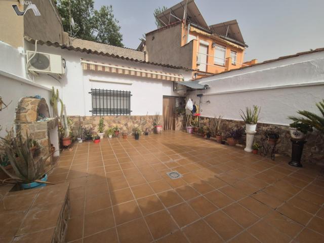 Casa En venta en Plaza De Toros, Puertollano photo 0