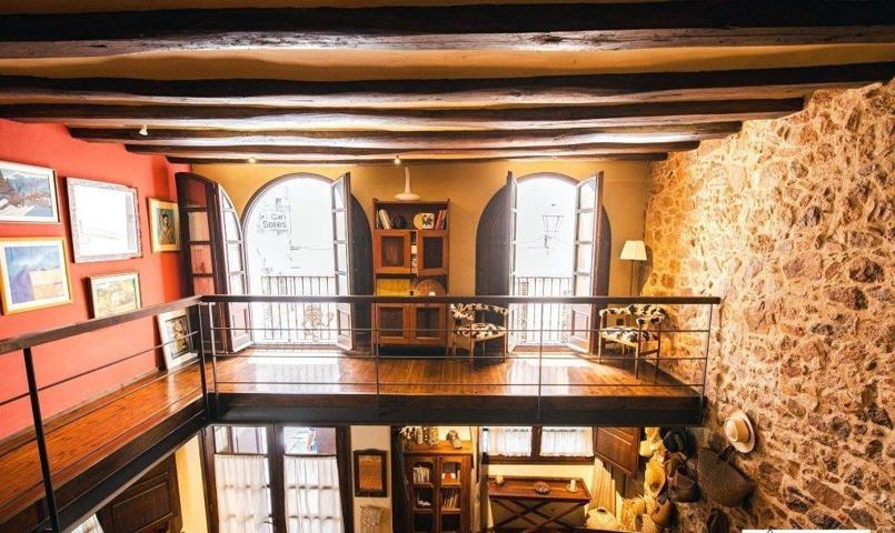 Casa en el centro peatonal, estilo rústico, totalmente rehabilitada photo 0