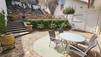 Vivienda tipo dúplex situada a 300 metros del Paseo del Mar. photo 0