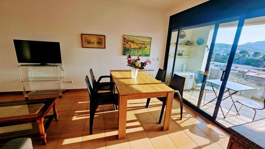 Fantástico piso en venta con espectaculares vistas al mar. Ascensor, piscina, parking. photo 0