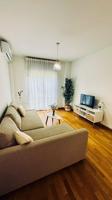 BONITO APARTAMENTO EN ALQUILER EN URBANIZACIÓN CON PISCINA COMUNITARIA. photo 0
