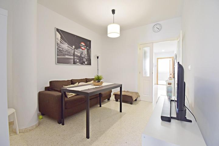 IDEAL PISO EN ZONA AVDA. EUROPA photo 0