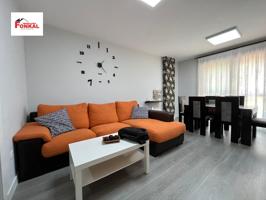 PRECIOSO PISO REFORMADO EN ZONA PUERTAS DEL SUR CON PISCINA COMUNITARIA photo 0