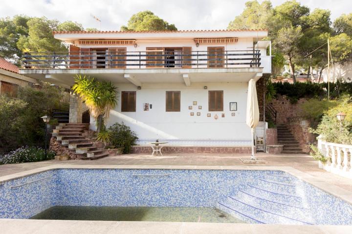 Chalet unifamiliar en Naquera con piscina y jardin y vistas privilegiadas en Urbanización. photo 0