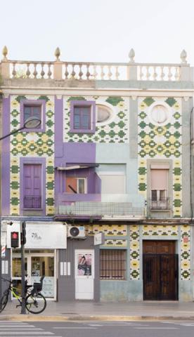 ático duplex para reformar por completo en un edificio emblemático en Valencia photo 0