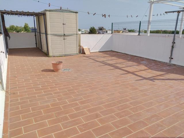 PISO A ESCASOS MINUTOS A PIE DE PLAYA O CENTRO photo 0