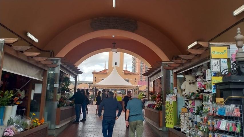 ¡OPORTUNIDAD ÚNICA DE TRASPASO EN EL EMBLEMÁTICO MERCADO NUESTRA SEÑORA DE ÁFRICA! photo 0