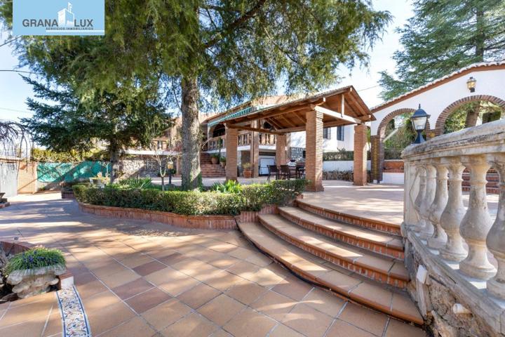 Venta de chalet (tipo Villa) en Monachil (Colinas Bermejas) photo 0