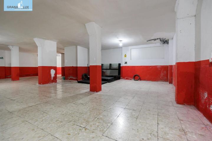 Local Comercial con 254 metros cuadrados junto a Carretera de la Sierra. photo 0